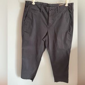 Gap. High rise khaki navy. Size 14